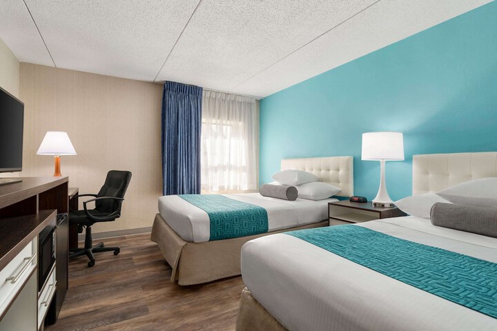 Room 10 of 21
