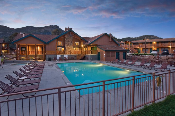 Pool 15 of 39