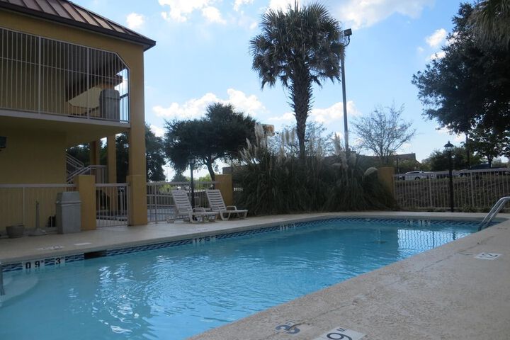 Pool 8 of 41