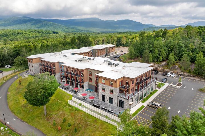Cambria Hotel Lake Placid - Lakeside Resort