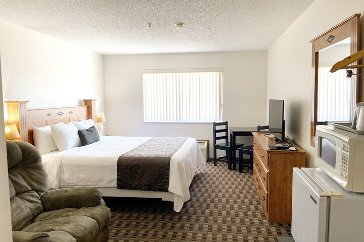 Burke Inn Motel & Suites