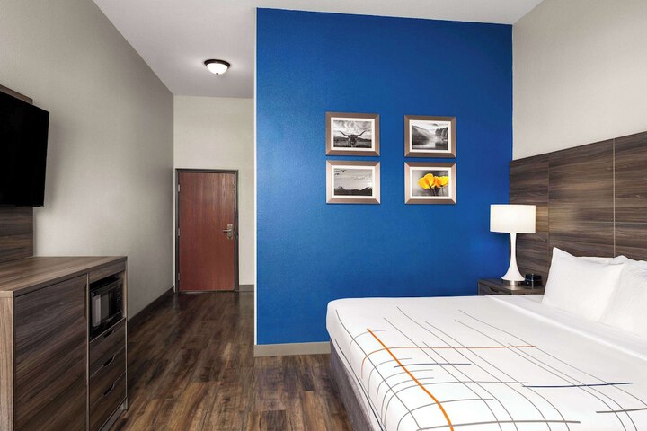 Room 12 of 42