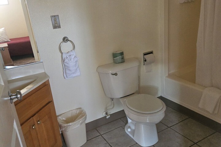 Camaray Motel