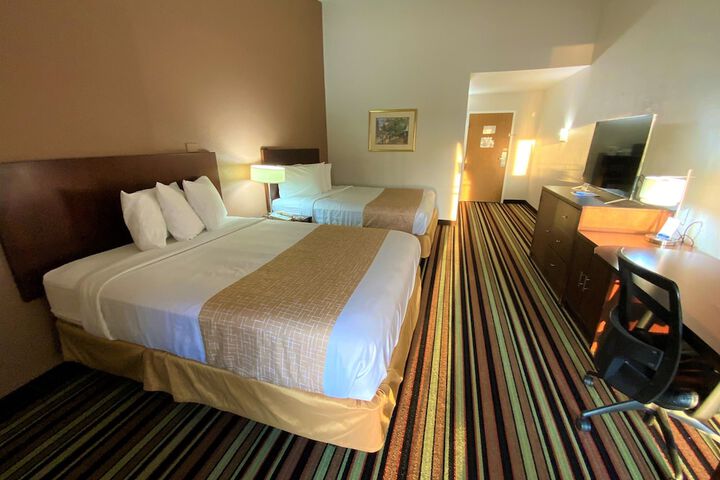 Room 28 of 39