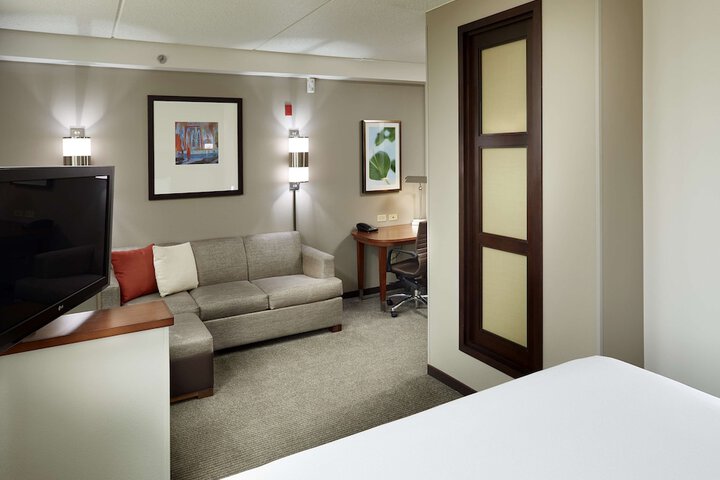 Room 21 of 35