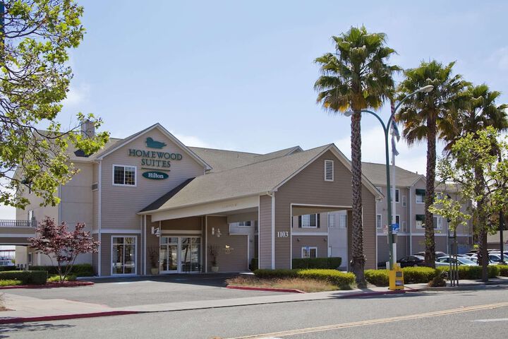 Homewood Suites by Hilton Oakland-Waterfront