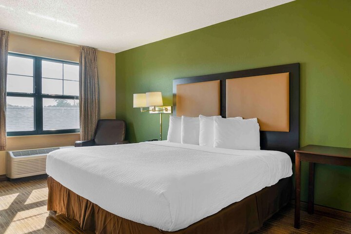 Room 14 of 29