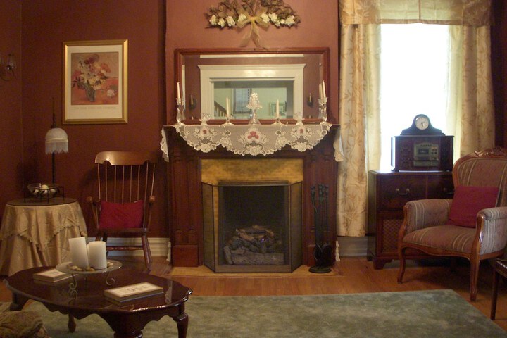 Room 10 of 11