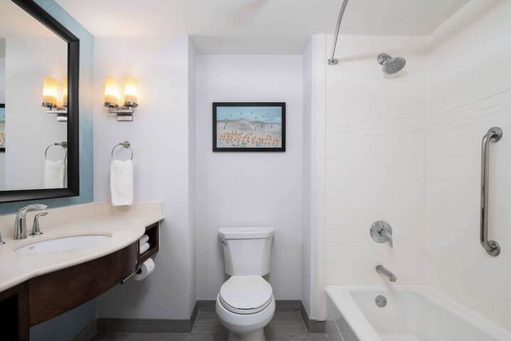 Room 14 of 46