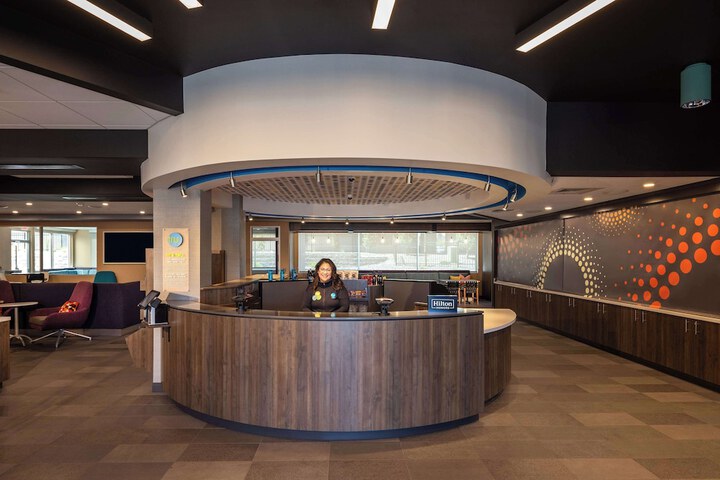 Hotel Interior 10 of 37