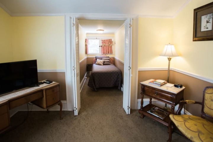 Albemarle Inn