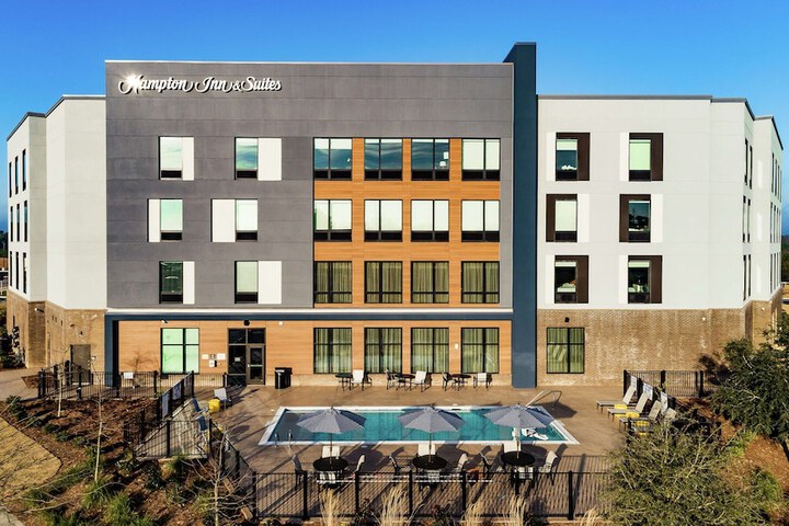 Hotel 6 of 87