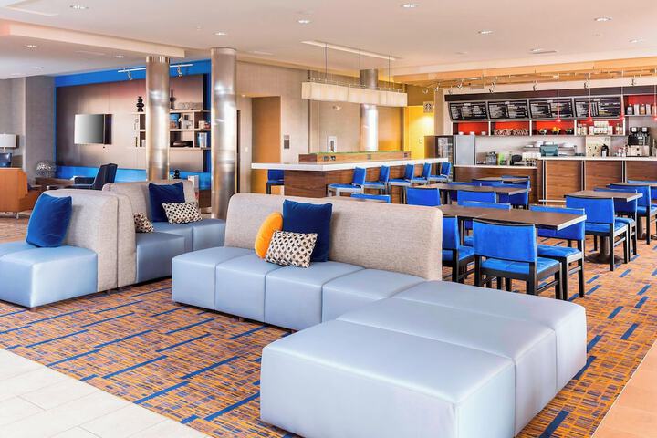 Courtyard by Marriott Bismarck North