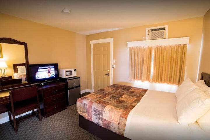 Room 15 of 18