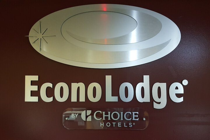 Hotel 5 of 63