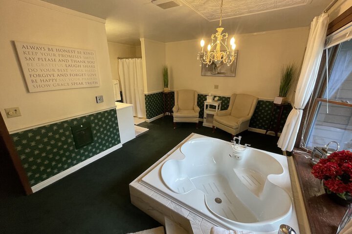 Room 22 of 60