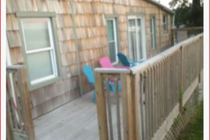 Jeni Js Gifts and Guest Houses