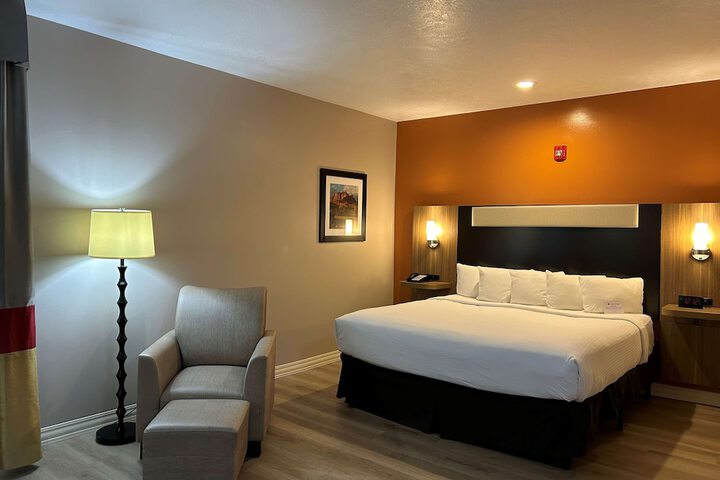 Room 8 of 31