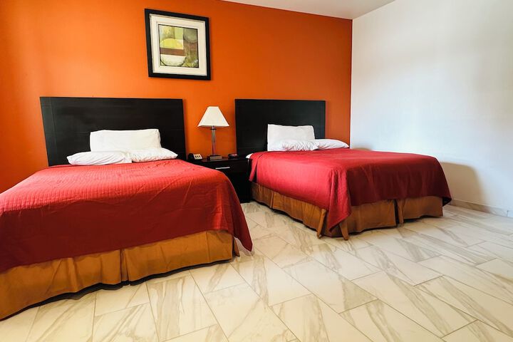 Lux Inn and Suites
