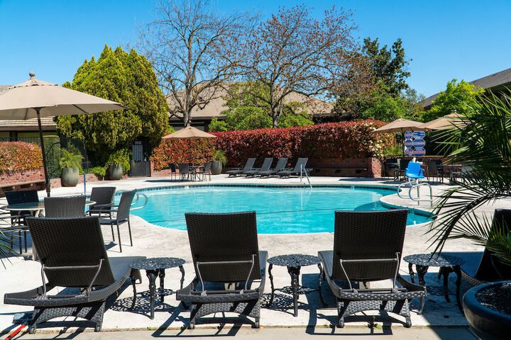 Pool 6 of 73