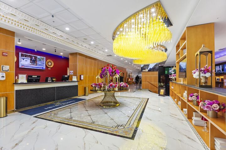 Metro Points Hotel