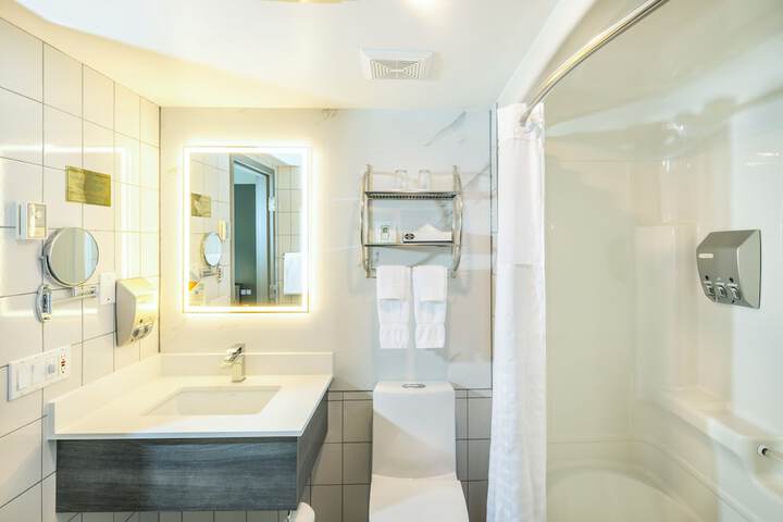 Les Suites de Laviolette an Ascend Collection Hotel