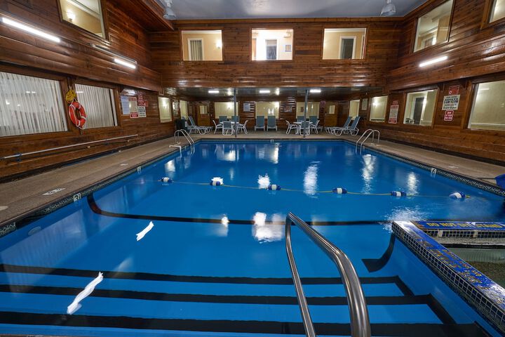 Ambassador Inn & Suites