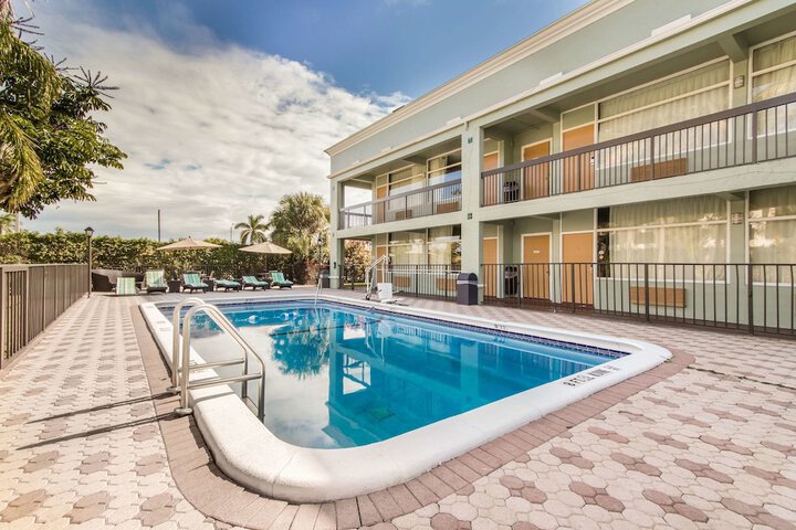 Pool 3 of 33