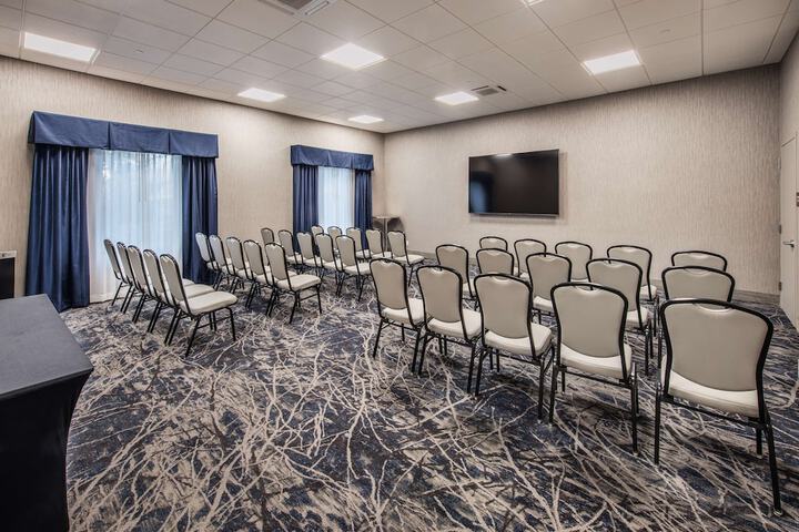 Doubletree by Hilton Monroe Township Cranbury