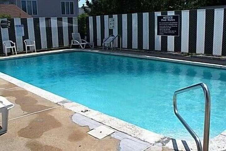 Pool 2 of 32