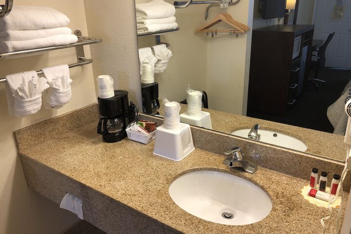 Room 21 of 39