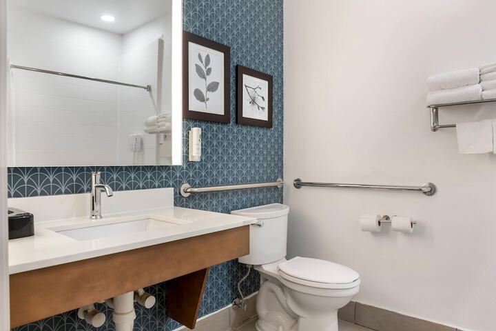 Country Inn & Suites by Radisson Georgetown, KY