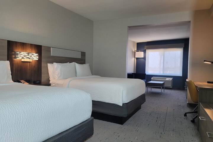Room 18 of 54