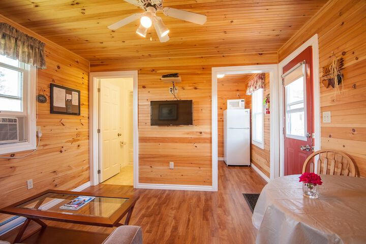 Cavendish Lodge & Cottages