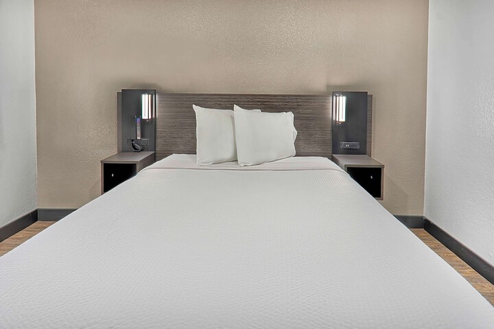 Motel 6 Lancaster CA