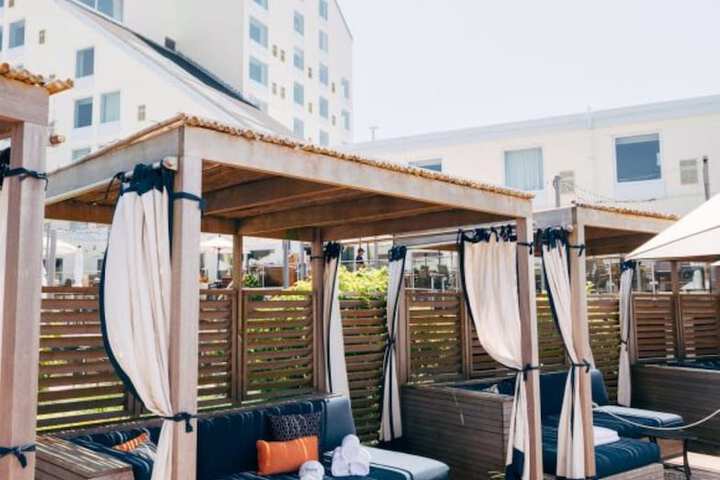 Newport Harbor Island Resort