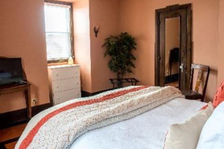 Room 41 of 70