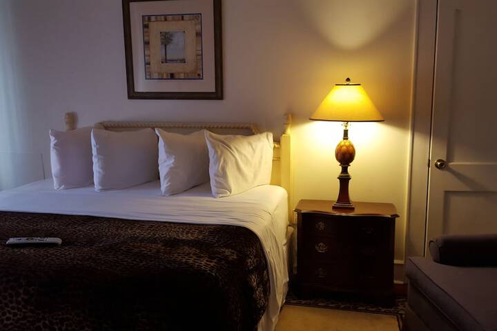 Room 34 of 62