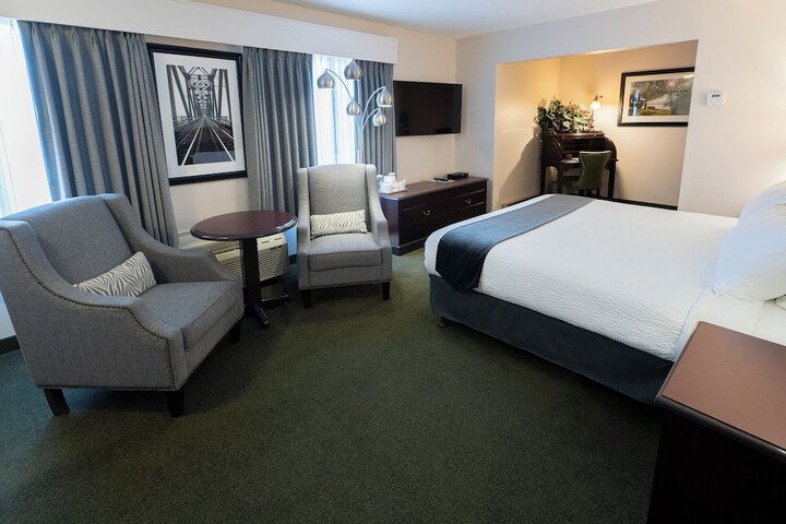 Room 14 of 25