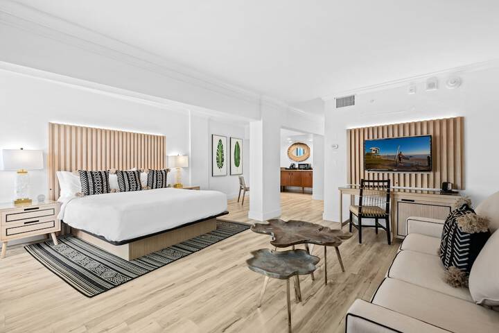 Beachcomber Resort & Club
