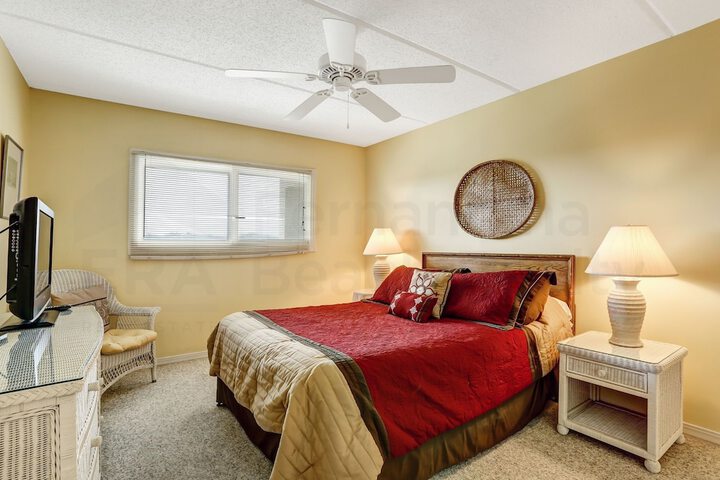 Room 12 of 23