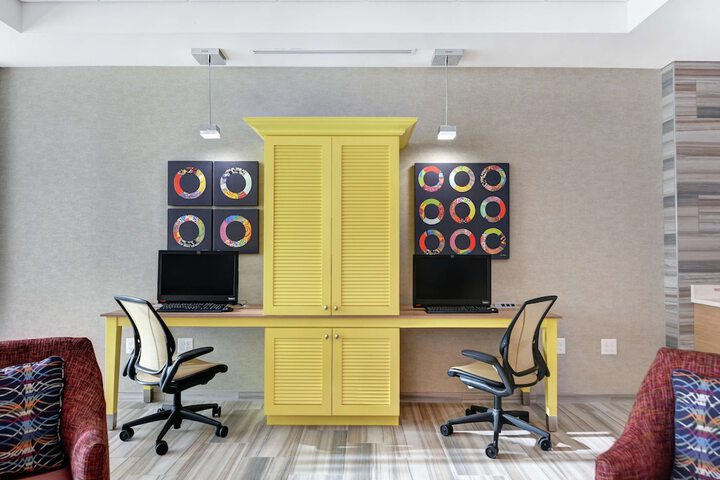 Business Center 45 of 45