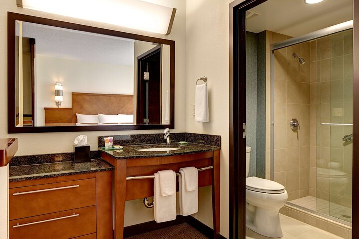 Hyatt Place Lansing - East