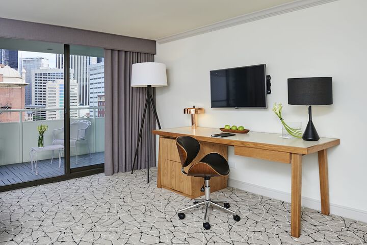 Room 18 of 43