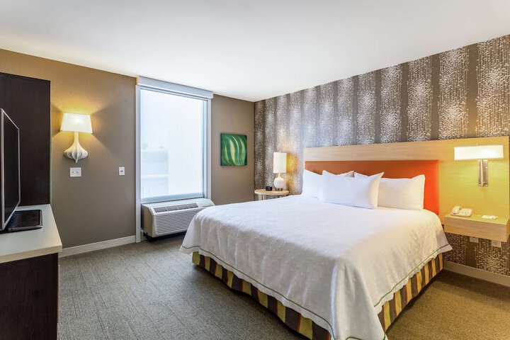 Room 14 of 30