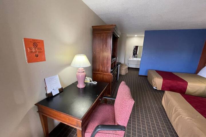 Room 78 of 107