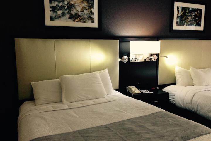 Room 32 of 42