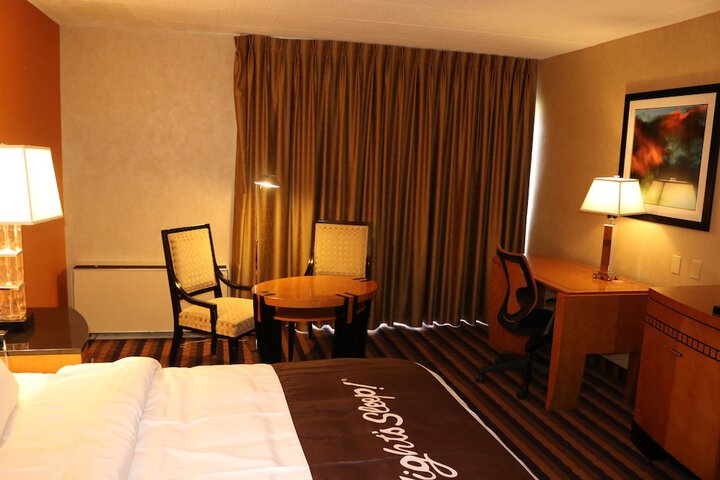 Room 16 of 24
