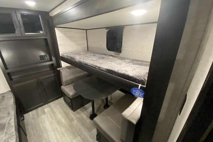 Room 31 of 60