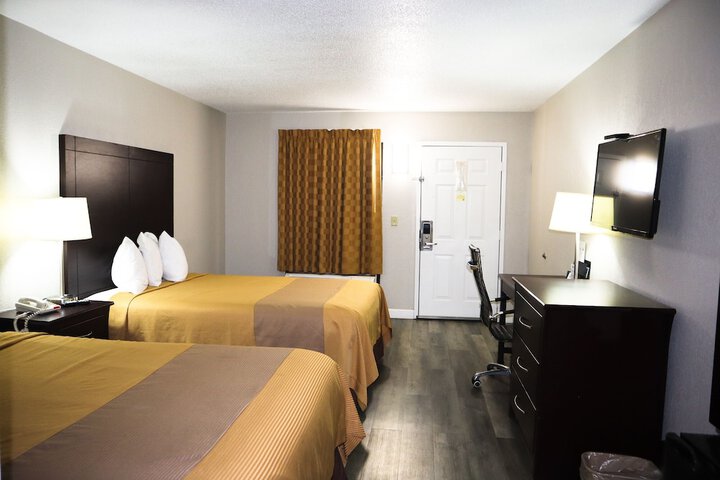Room 22 of 31